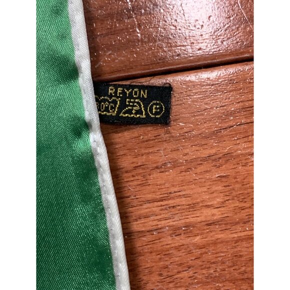 Vintage 1970s Map Scarf of Europe Landmarks Flags 28"x28" Rayon Square - Picture 5 of 8